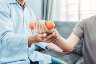 Motivele din spatele durerii încheieturii mâinii în timpul exercițiilor fizice