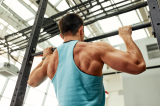 Exemplu de rutină de exerciții pentru bicepși