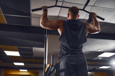 Exerciții de top pentru întărirea spatelui