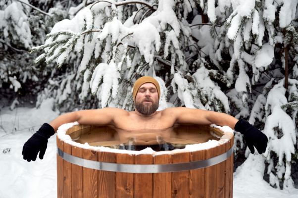 Baie rece sau baie fierbinte? Ce este cel mai bun pentru mușchii bolnavi?