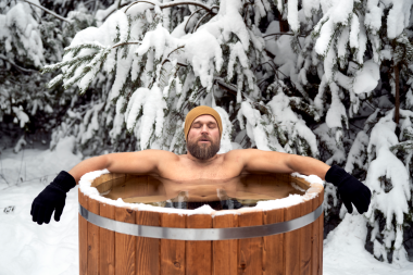 Baie rece sau baie fierbinte? Ce este cel mai bun pentru mușchii bolnavi?